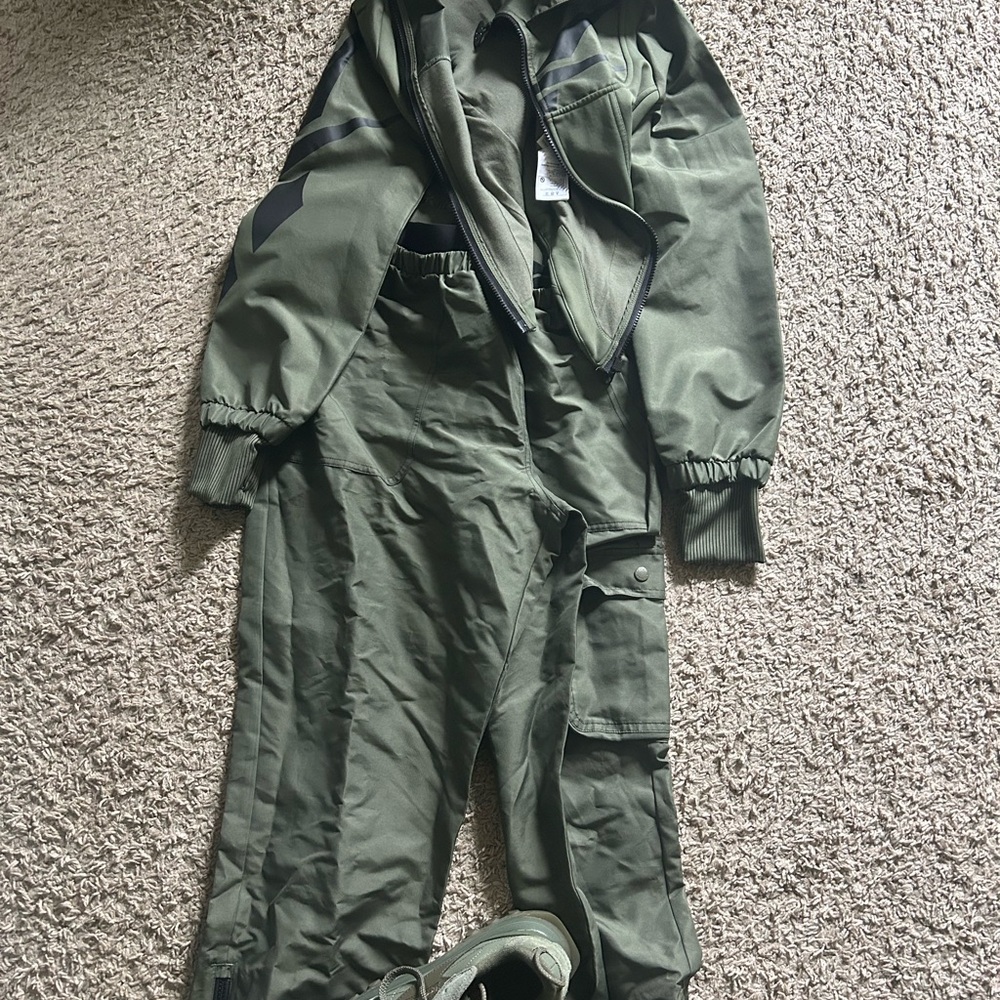 Cardi B & Reebok Green Tracksuit & Matching Shoes